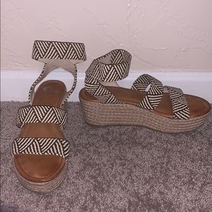 Wedge sandals